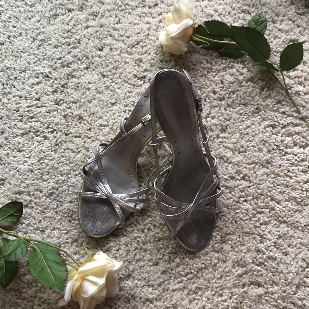 Silver Michelle D high heels size 8.5 M